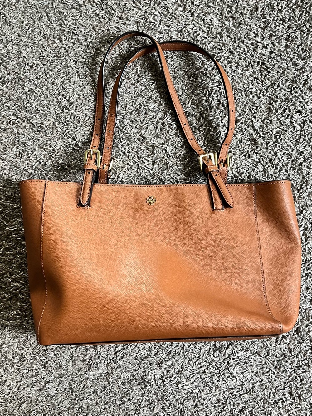 Tory Burch York Small Leather Tote with Adjustable Handles - Cardamom